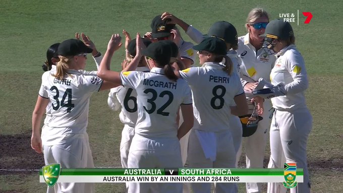  Australia win by an innings and 284 runs! 📹 Credits: Twitter/7Cricket