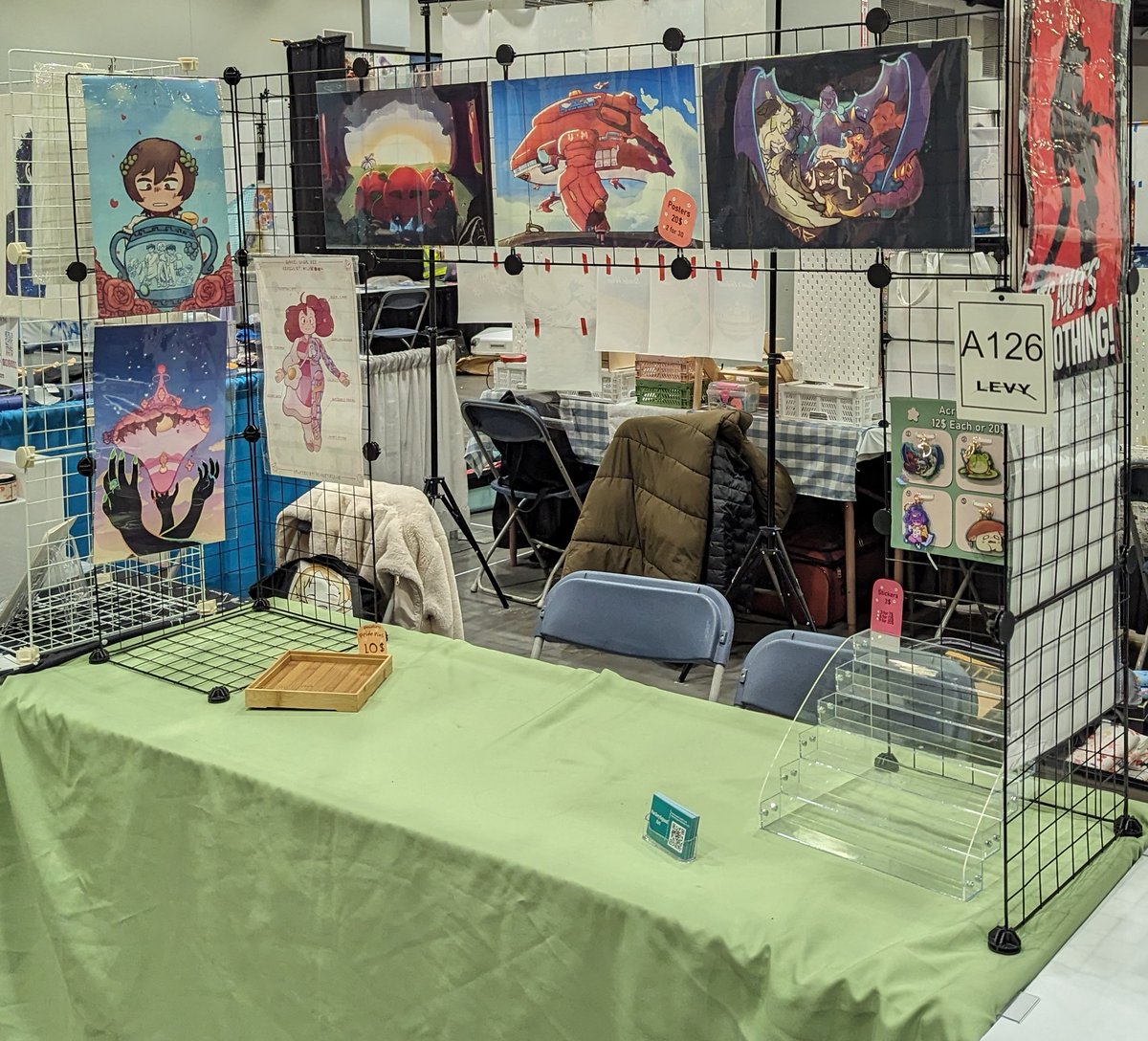 RuckeySquad's tweet photo. Im going to be at @FANEXPOVAN this weekend starting tommorow!
Im at table 126 near the bottom left corner of the map

Totally diddnt draw the promotional image in pokemon art academy in a panic when i realized i haddnt posted the specifics

#fanexpo #convention https://t.co/HfsjSDrorz