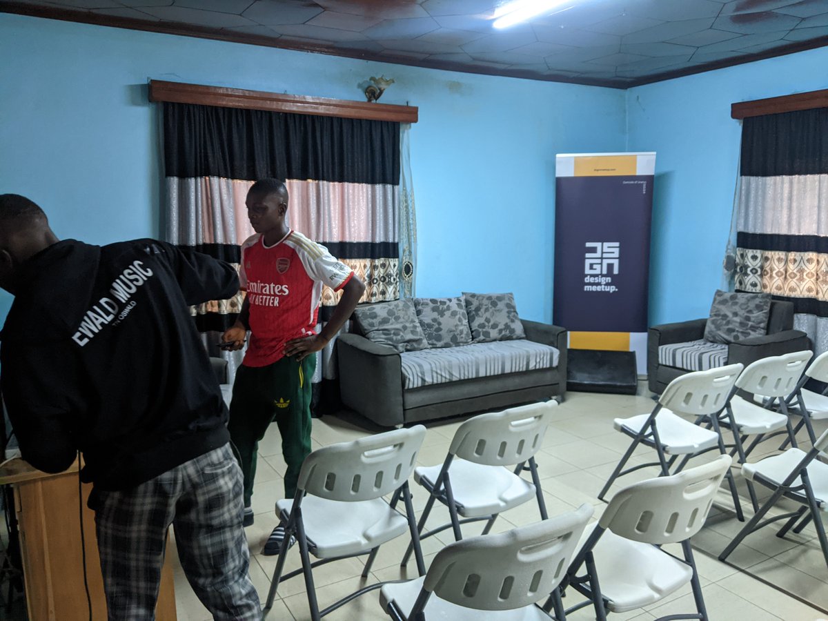 IkniteStudio's tweet photo. D E S I G N_M E E TUP | V2
Setting the stage: There's an early bird!
#design #meetup #adobe #ulevus #iknitestudio #iknitespace #fahrenheitpictures #tekcitadel #wouessi #mountainhub #road2cits #cits24 https://t.co/0MfTYxK64X