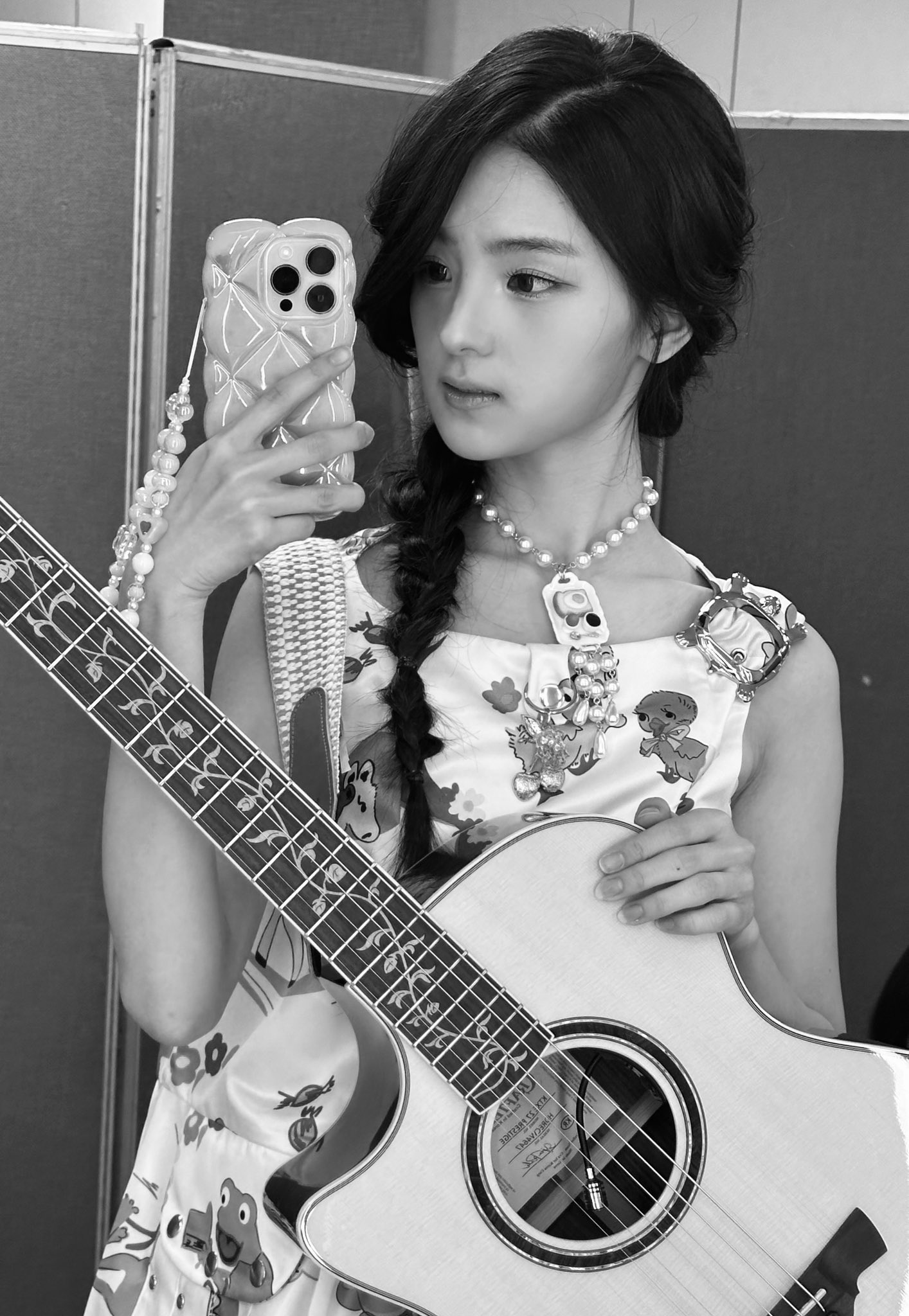 GGhrT3uagAARdAJ?format=jpg&name=large