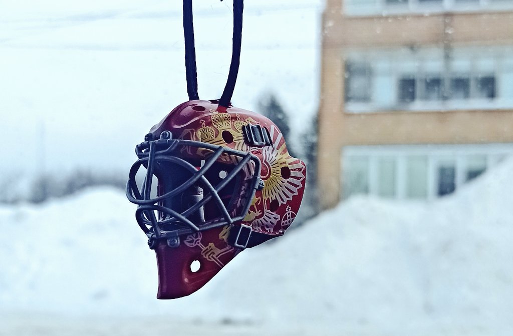 ФХР конечно много чего делает не так, но дизайн враторского шлема на победной Олимпиаде в 18-м очень классный

Новая подвесочка