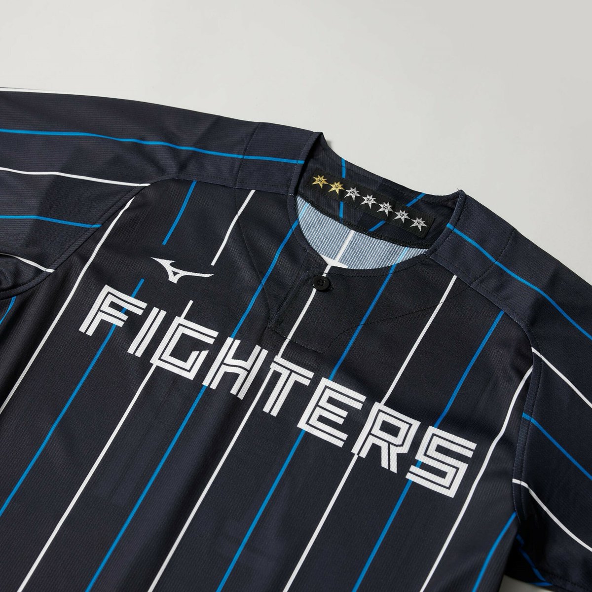 プラクティス プロコレクションユニフォームも登場⚾ ＼ 黒を基調と