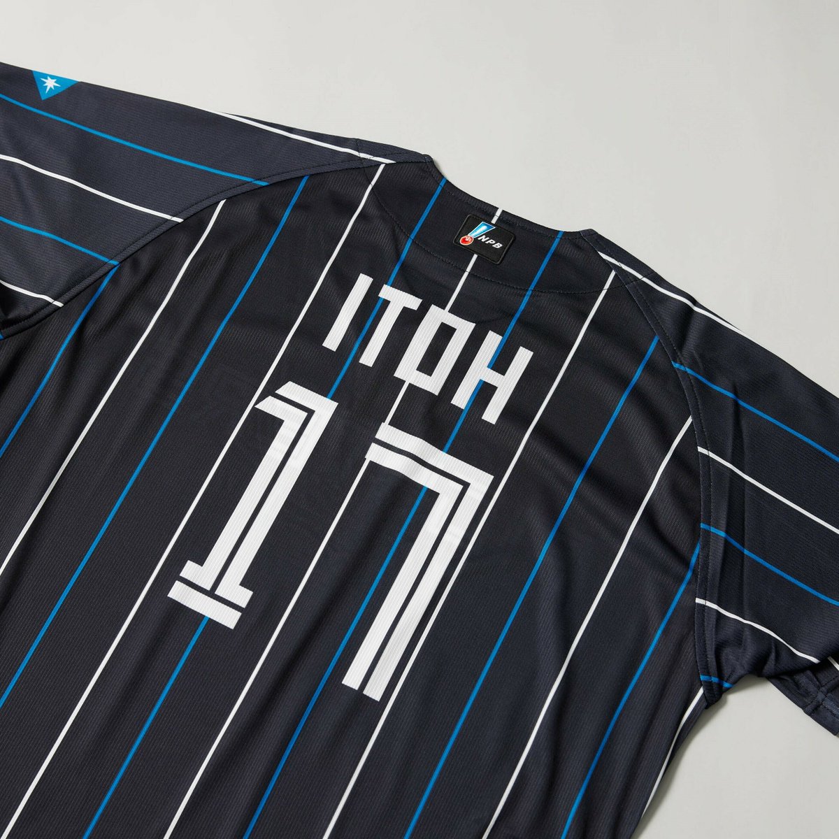 プラクティス プロコレクションユニフォームも登場⚾ ＼ 黒を基調と