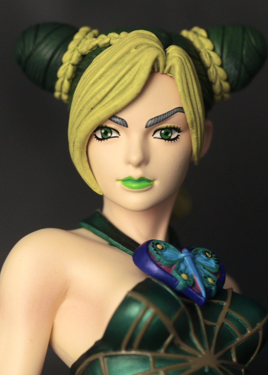 フィギュアリペイント依頼ページです。
