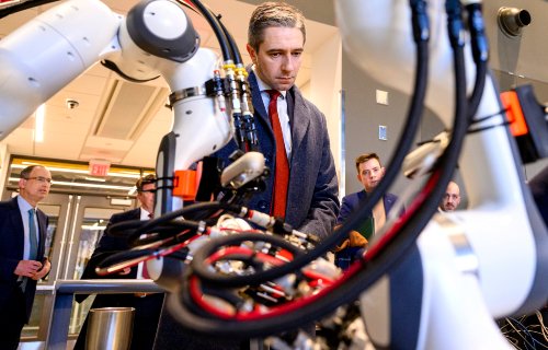 UCD and @Northeastern have extended their longstanding partnership with the announcement of 5 collaborative research projects! Minister @SimonHarrisTD said, “I am delighted to welcome the exciting collaboration between UCD and Northeastern University while in Boston, as they…