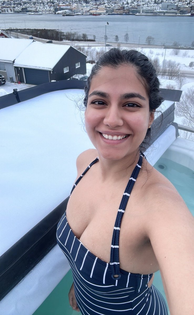 GGhy84JW8AArLkU?format=jpg&name=medium