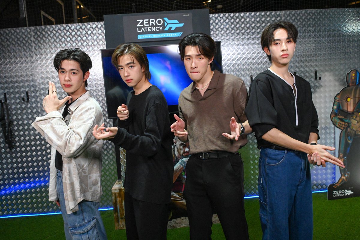 team_proxie's tweet photo. [ย้อนหลัง] พา 4 หนุ่ม “PROXIE” ตะลุยเกม VR พร้อมคุยประสบการณ์สุดตื่นเต้น  

🔗 https://t.co/IGobMKerf5 

#OnedaywithMATTHEW
#หนึ่งวันมันดีตีซี้คนดัง 
#PROXIEth https://t.co/BP0hOScqmV