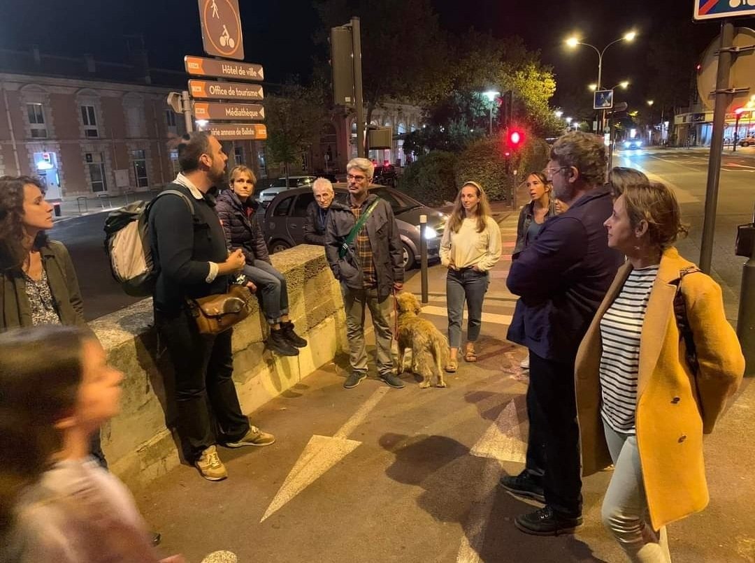 BrunoPaternot's tweet photo. A #Montpellier, on change tous les #éclairages mais pas n'importe comment.
Nous avons réussi à devenir territoire d'expérience pour la recherche française.
Participez à cette étude, nous avons besoin de vous et de votre retour d'expérience ! #deambulation
https://t.co/4jPKQASWvm https://t.co/8f2vOsePpG