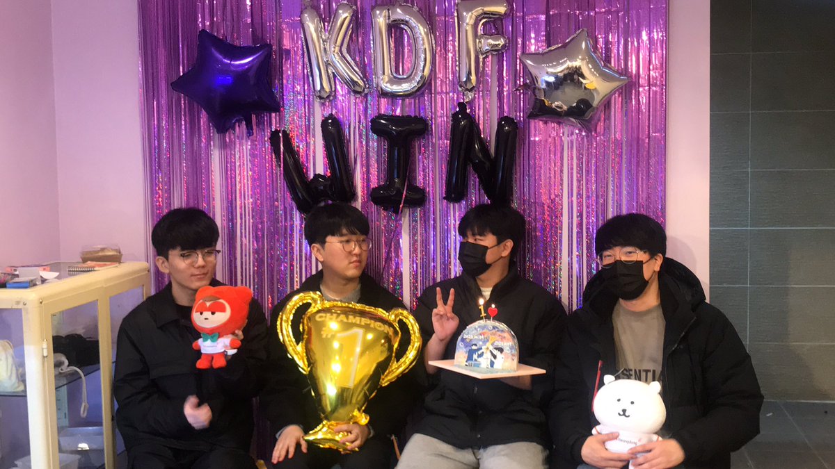 zzch_2's tweet photo. 💝
#하나둘셋_광프야축하해 https://t.co/pQ0SCbUmTh