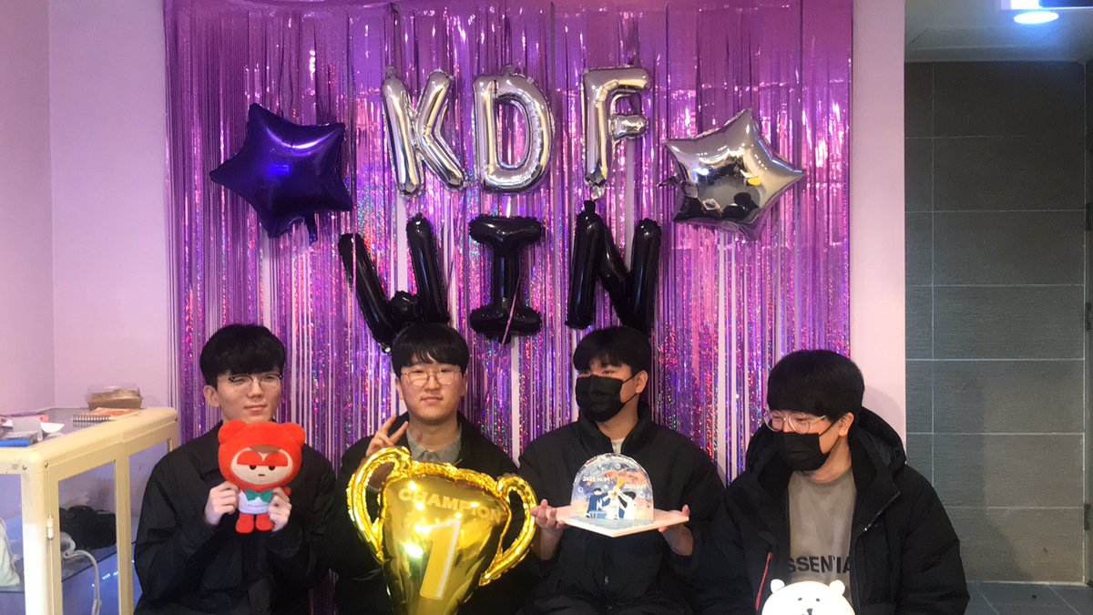 zzch_2's tweet photo. 💝
#하나둘셋_광프야축하해 https://t.co/pQ0SCbUmTh