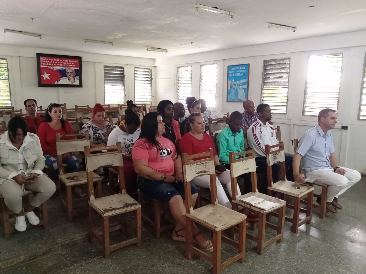 Fecha en que conmemoramos un aniversario más del natalicio del Comandante de la Revolución Juan Almeida Bosque, desarrollamos en #LosPalacios la Asamblea de Balance del núcleo de la sede del Partido #PinardelRío #Cuba #EstaEsLaRevolución