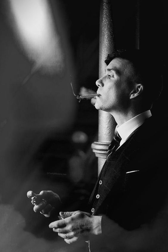 A los 25 años, deberías ser lo suficientemente inteligente para darte cuenta de esto:

1. Nunca vuelvas con la mujer que te engañó.