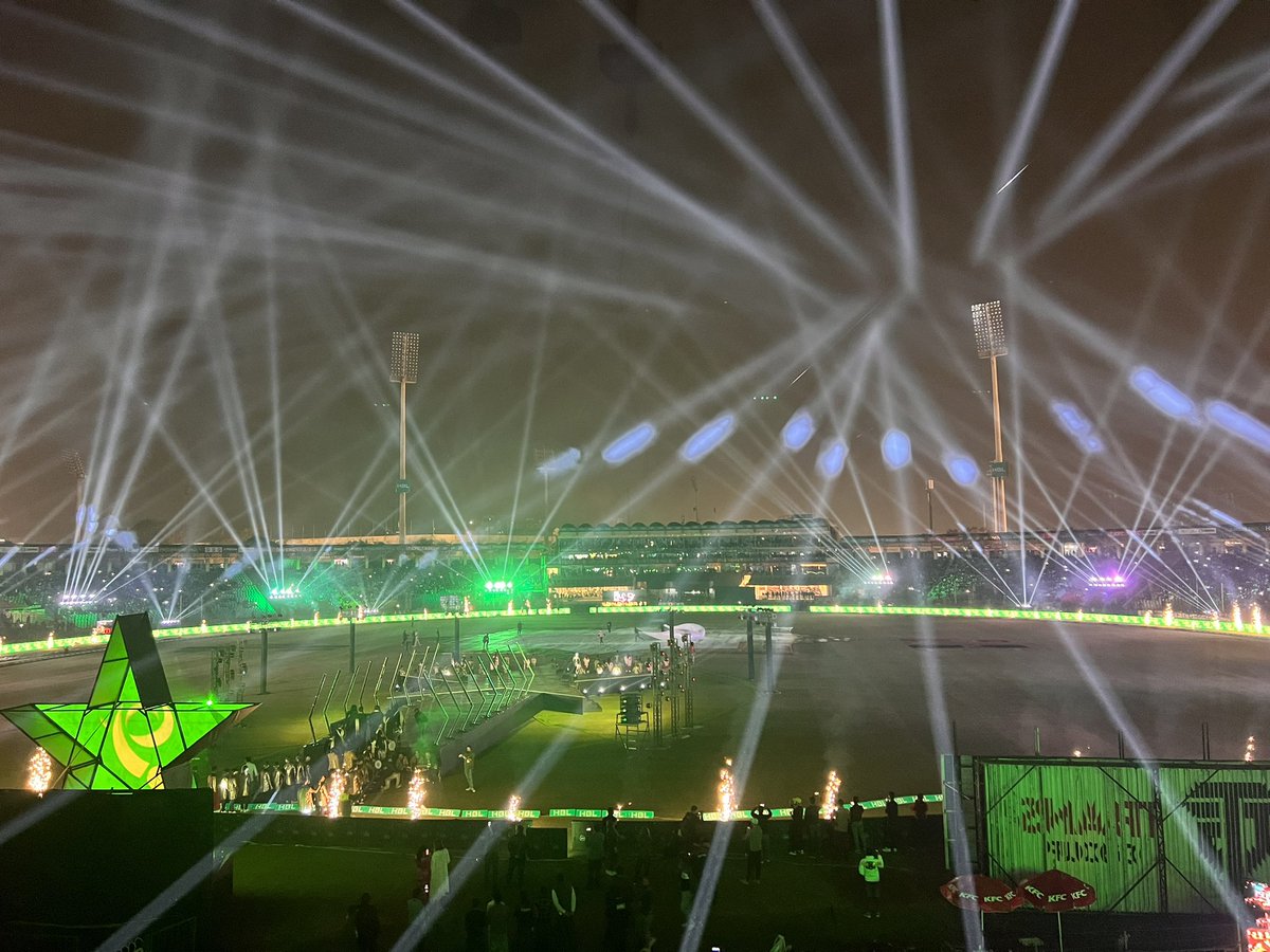 AfaqTaimoor's tweet photo. Gaddafi Stadium Lahore❤️🇵🇰 The epitome of beauty ❤️🇵🇰 

#PSL2024 #KingIsBack #BabarAzam𓃵 #ShaheenShahAfridi #LQvsISL https://t.co/2Db4qvOv97