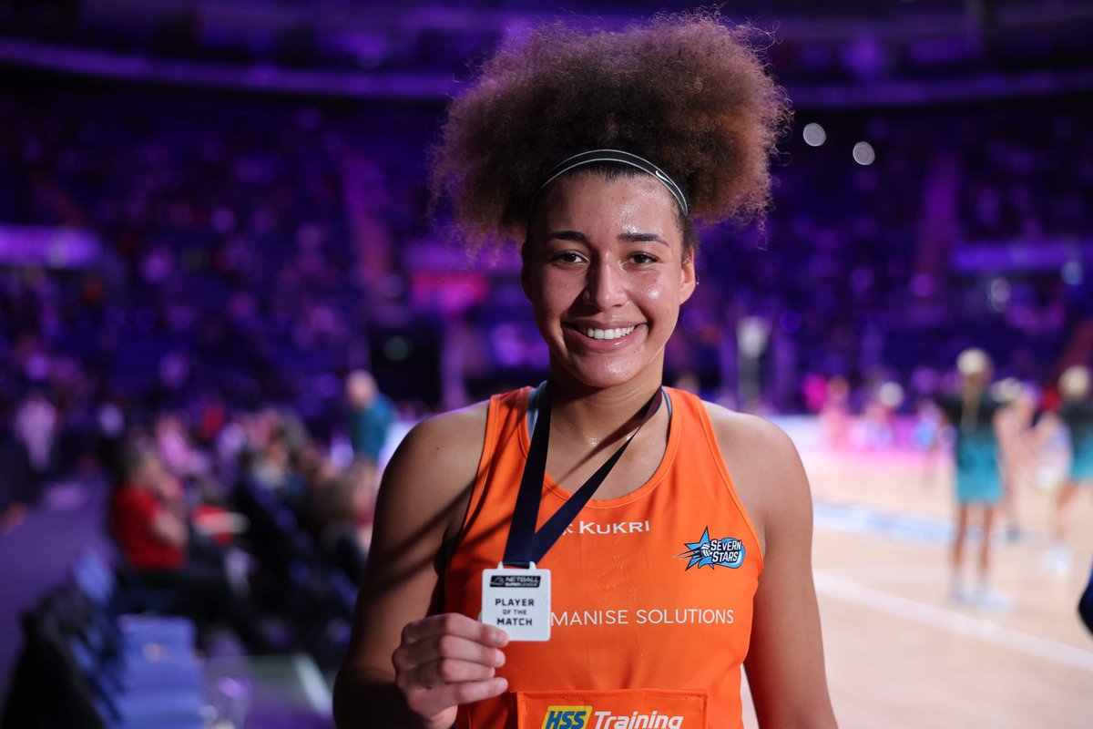 SevernStars's tweet image. 🌟PLAYER OF THE MATCH🌟

How about that performance from @jlbrownnn picking up 8 gains and 6 deflections 💥 earning herself a well deserved player of the match performance 🤩🙌

#UpTheStars #NSL2024 #SeeUsNow
