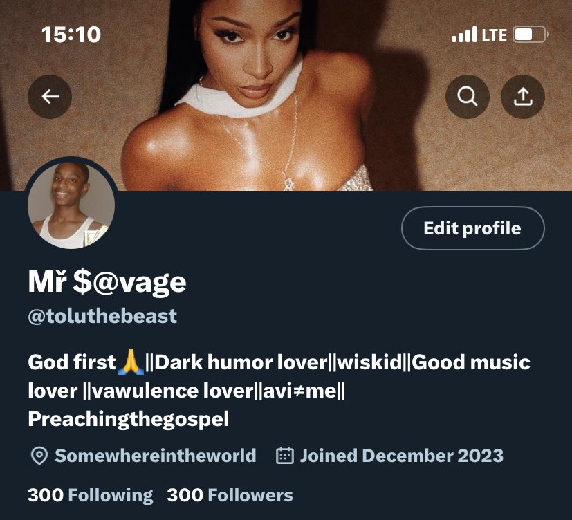 Thank y’all 300followers🙏🙏