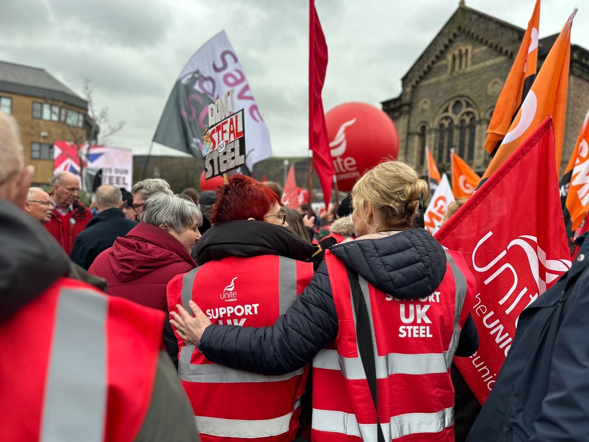 UniteSharon's tweet image. I'm here today in #PortTalbot standing with our steel workers - this is crunch time for #UKSteel and the future of this town, one that lives &amp;amp; breathes steel &amp;amp; whose voices must be heard. Tata must change direction, @unitetheunion won't stop fighting until they do. @UniteEconomy