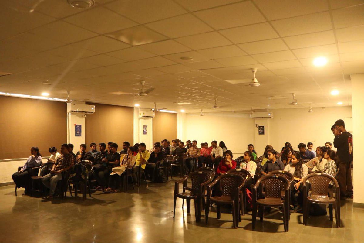 Anas Khan ✨ tweet media