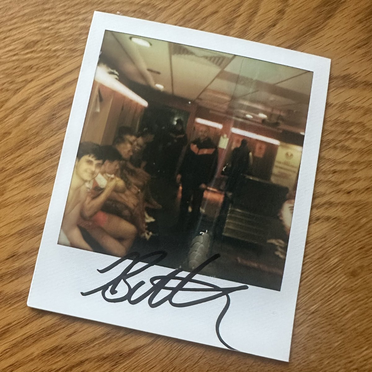 Saints1890's tweet image. 📷 #24PolaroidGiveway 

After our opening win @batjoelor took over our camera and we’re going to give one lucky fan a signed Polaroid he took! 

To enter: 
- share this post
- like this post
- tag a friend with a comment! 

Winner drawn on Monday (19th Feb) afternoon!