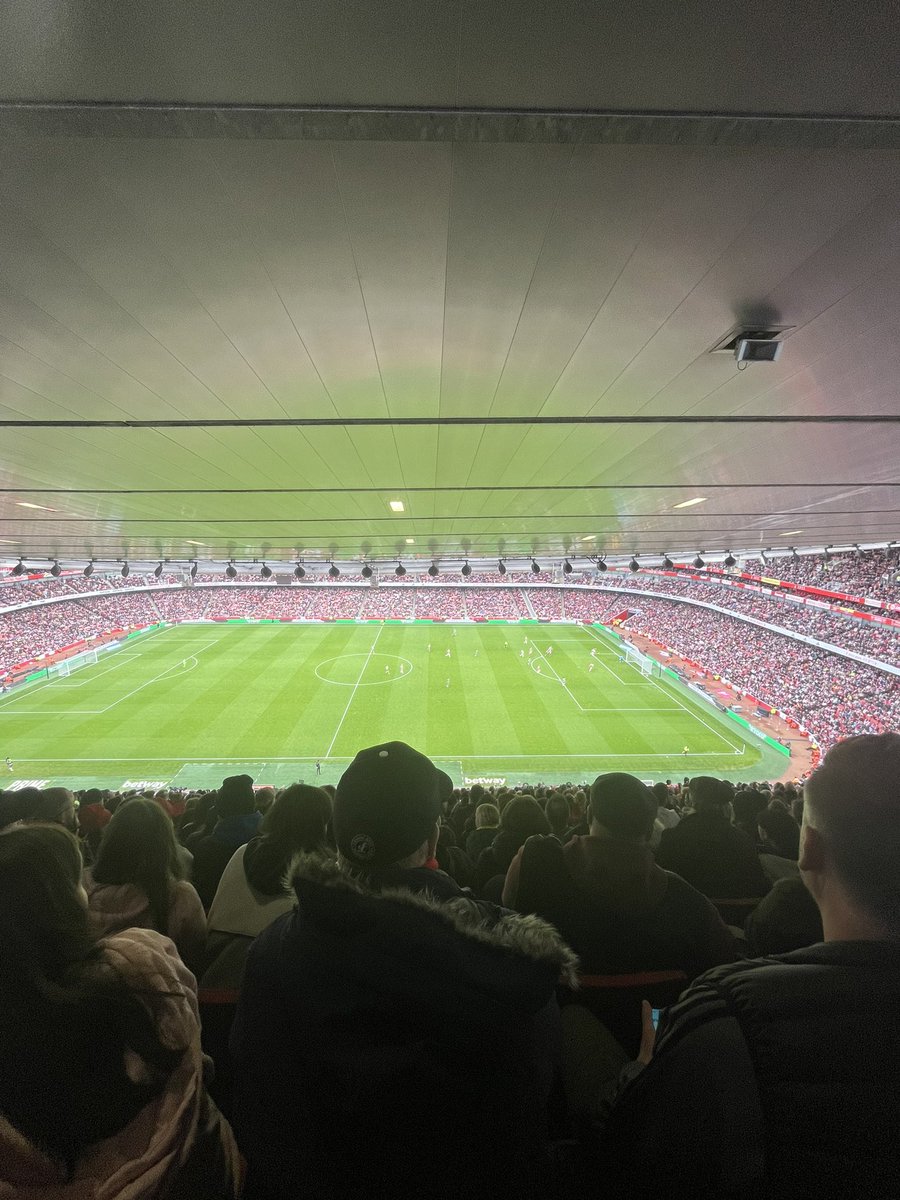 acunnane10's tweet photo. New WSL attendance record set!

60,160 here at Arsenal vs Man United at the Emirates Stadium 👏

But hey, ‘no one cares about women’s sport’ apparently 🫡 #wsl https://t.co/eIe4HC0XX7