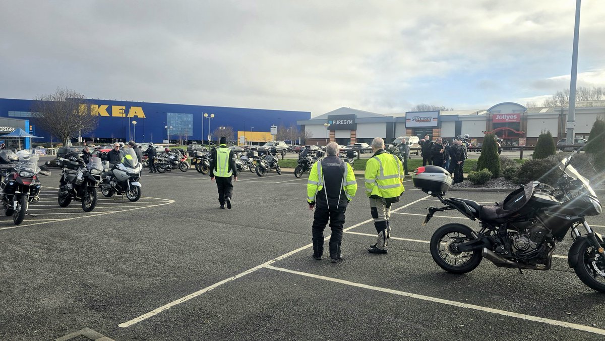 Sheff_IAMBike's tweet photo. SAM Saturday Meet - 17 February 2024
#sheffieldadvancedmotorcyclists #sam #iamroadsmart #iam #IPSGA #advancedmotorcyclists #roadsafety #survivalskills #advancedskills #advancedtraining #roadcraft #ridertraining #advancedroadcraft  #motorcyclists #bikeclub #bikers #riders #members https://t.co/RDwf0fdVgv