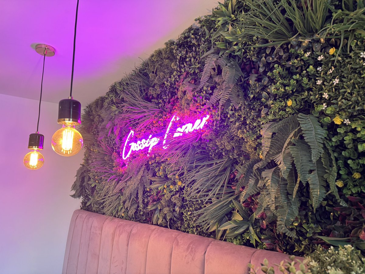 k4shf's tweet photo. Brilliant to attend the official opening of #AuraCafe in #LoveChadderton across the road from @UPPLC_UK 😉nice support local entrepreneurs on their ventures great food 👏👏👏joined @MohonAli10 & @Nazrulislam33 today #LoveOldham #OldhamHour ✅ https://t.co/JJrwma9jF4