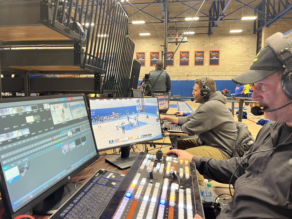 LinacreMedia's tweet image. Hostos X 2️⃣‼️ 

Always happy to rep the student-athletes of #NYC — here in our tenth-straight season of @CUNYAC Championships‼️🏀🏆

#NYC #CUNYCHAMPS #TheCityPlaysHere  #LinacreMediaOnTV 🗽🏆🎥📺🎛🎙🇺🇸