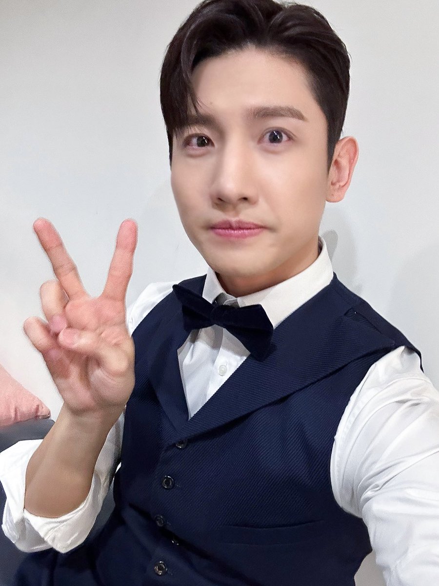 TVXQ's tweet photo. 2024.02.17 
🏆Hanteo Music Awards 2023✨

#최강창민 #MAXCHANGMIN
#동방신기 #TVXQ! #東方神起
#Hanteo_Music_Awards #한터뮤직어워즈 https://t.co/Q7Sz49KxYX