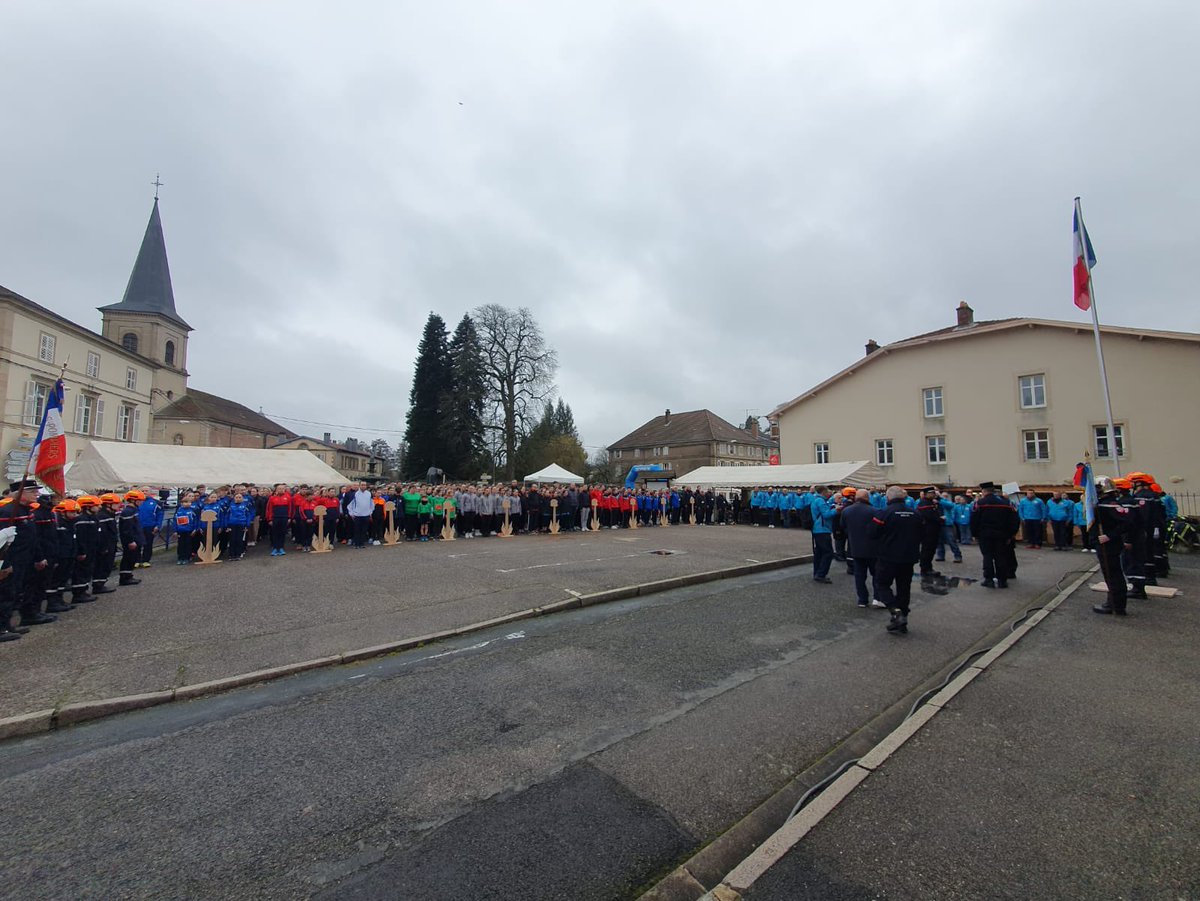 UDSP des Ardennes (@udsp08) on Twitter photo Bon courage à notre délégation ardennaise pour cette 4️⃣1️⃣eme édition du cross Régional SP à #Cireysurvezouze (54) . <a href="/sdis08/">SDIS des Ardennes</a> <a href="/ursp_giracal/">GIRACAL</a> <a href="/PompiersFR/">Pompiers de France</a> Bon courage à notre délégation ardennaise pour cette 4️⃣1️⃣eme édition du cross Régional SP à #Cireysurvezouze (54) . <a href="/sdis08/">SDIS des Ardennes</a> <a href="/ursp_giracal/">GIRACAL</a> <a href="/PompiersFR/">Pompiers de France</a>