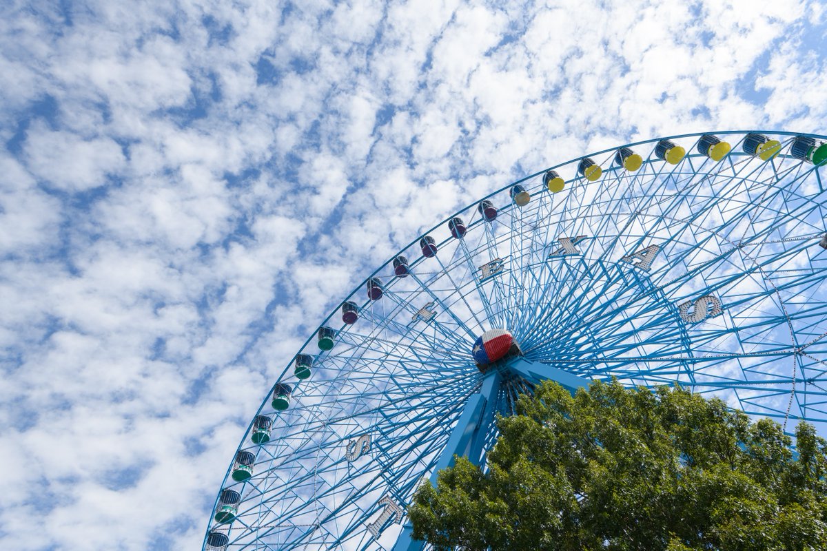 🎡❤️ GIVEAWAY! 🎡❤️ In honor of #NationalRandomActsofKindnessDay, we're randomly giving away two sets of two 2024 Season Passes! To win... 1. Like this post 2. Follow us 3. Tag someone +1 entries for reposting This giveaway ends on 2/17 at 11:59 p.m.