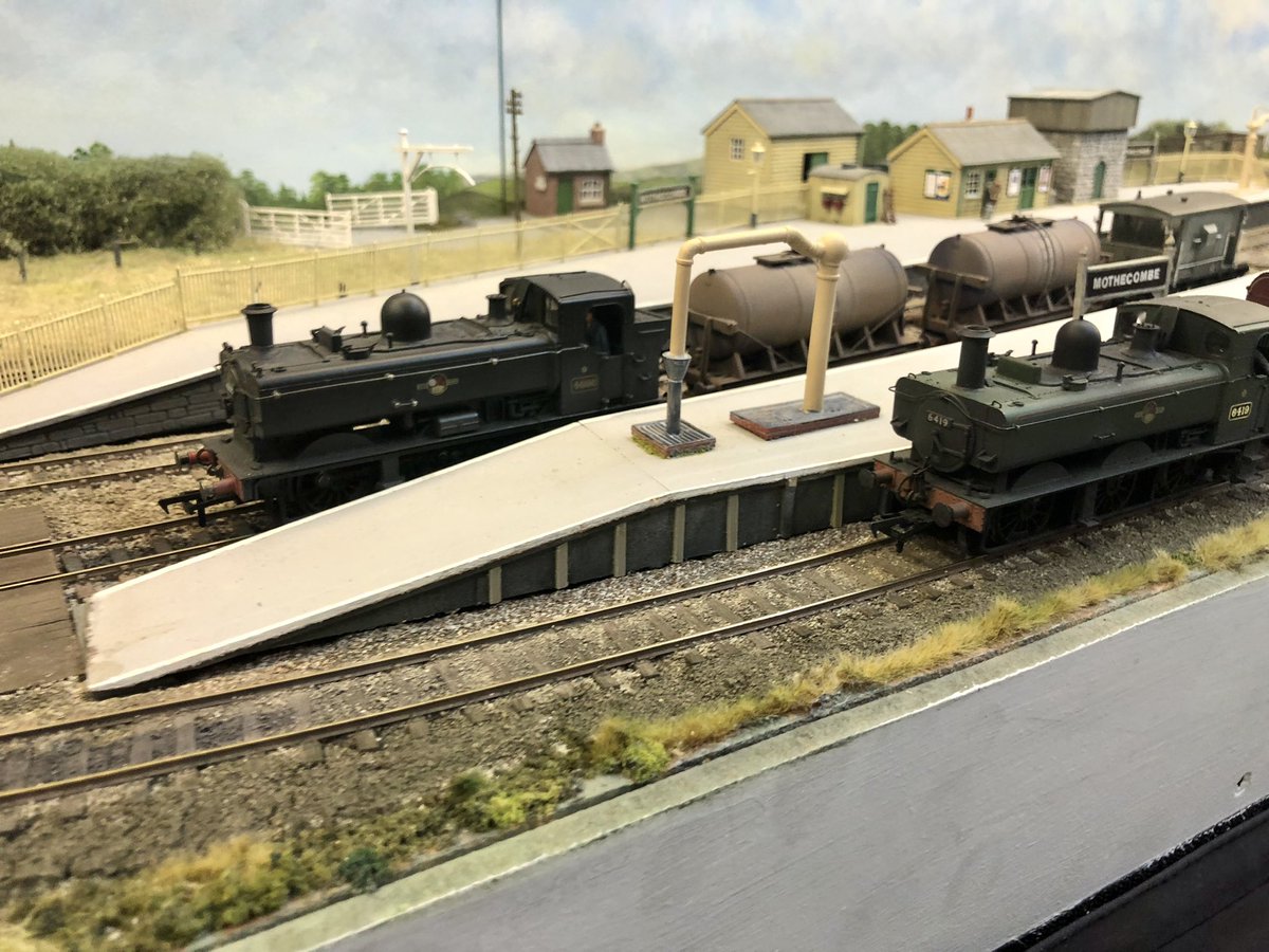 Graham Muz Muspratt tweet media