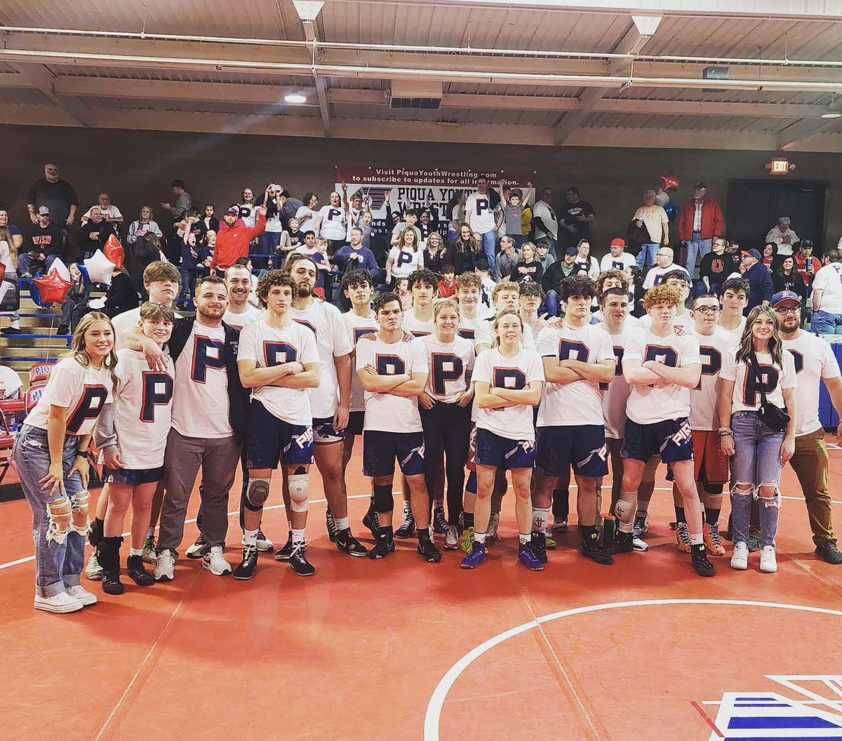 High School team competed @ our league tournament last night.
The team placed 3rd‼️ With 8 placers💪🏻
Placers:
Quinten Karabinis: 4th
Logan Wells: 4th
Nikolai Kaye: 1st 🥇 
Evan Hewitt: 3rd
Max Kaye: 1st 🥇 
Gavin Nelson: 2nd
Landen Martin: 2nd
Parker James: 3rd