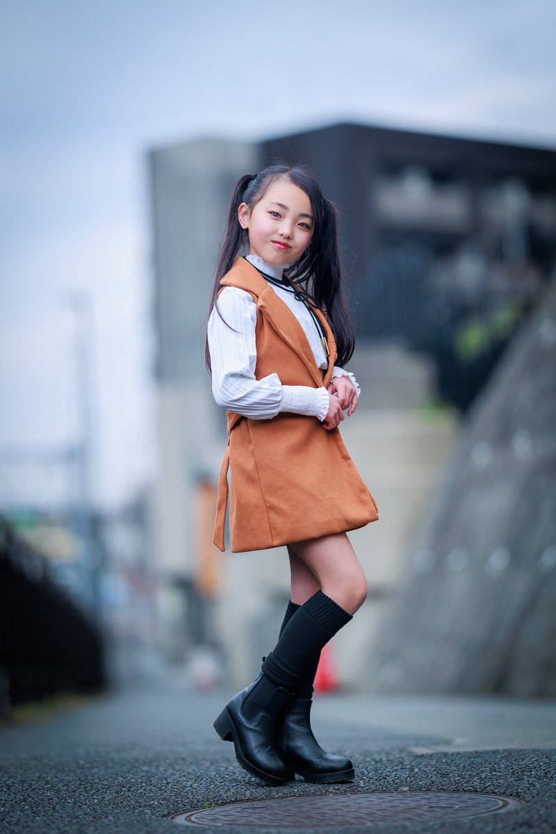 新品タグ付き⭐️ストラ⭐️大人百花掲載ユンナ着⭐️速乾セミピークドラペルジャケット 楽天市場】アゾン サアラズ ア・ラ・モード YUZUHA（ゆずは
