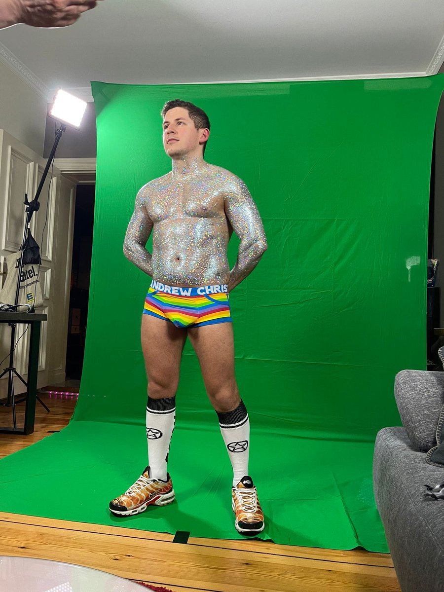 danielM58751941's tweet photo. 🌈 https://t.co/iYxqGTDOpE