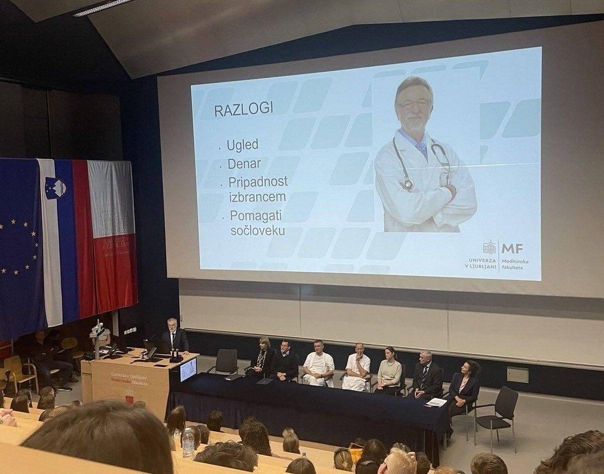 Četudi je lahko samo cinizem bi dodal:
- križarjenja in eksotične počitnice
plačane od farmacevtov
- kuverte in vrečke
- vikendica v Kranjski 
- še ena na morju
- tlakovanje poti za bodočo zdravniško kariero svojih otrok