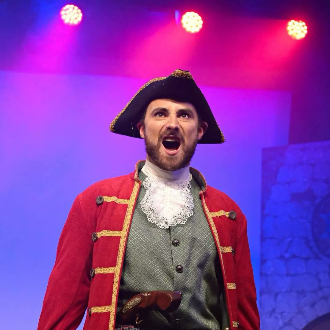 SouthgateOpera's tweet image. You've a first rate opportunity to get tickets with impunity!

Just one more chance to see Pirates today (matinée is sold out)! TICKETS: wyllyottstheatre.co.uk/whats-on/the-p…

#SOPirates #CultureInEnfield  #gilbertandsullivan @Wyllyotts