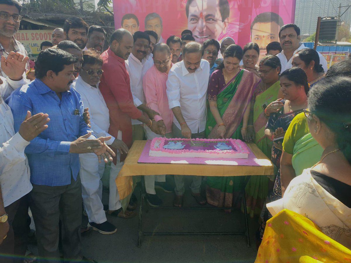dvg4569's tweet photo. KCR sir 70th Birthday Celebrations 
At 124 allwyn colony division
@GandhiArekapudi @DrRanjithReddy @KTRTRS @KrishanKTRS https://t.co/iyZLRcN4LO