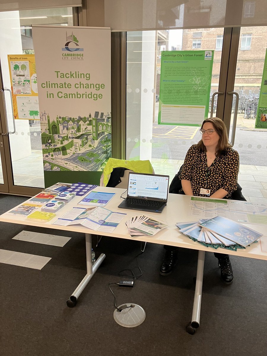 LimbCamb's tweet photo. Iβm at the #CambridgeZero Community Day, at the Student Services Centre off Beneβt Street today. Climate Change Officer Janet and I are here to discuss what @camcitco are doing to tackle climate change βtil 2.00, so do pop in to say hello. https://t.co/kIGW8WOHbi