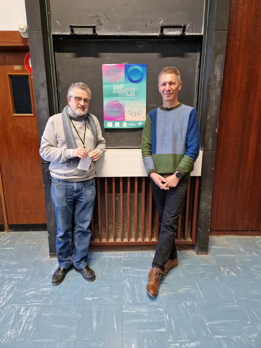 CPPMLuminy's tweet photo. Un grand merci à Denis Burgarella pour sa conférence très pédagogique sur les galaxies
#AnneePhysique #ConfCPPM
@Den_Burgarella @LAM_Marseille @CNRS_dr12 @univamu
Présentation disponible sur le site web @CPPMLuminy https://t.co/mp2jXNy8ZA https://t.co/FTCHUSr6At