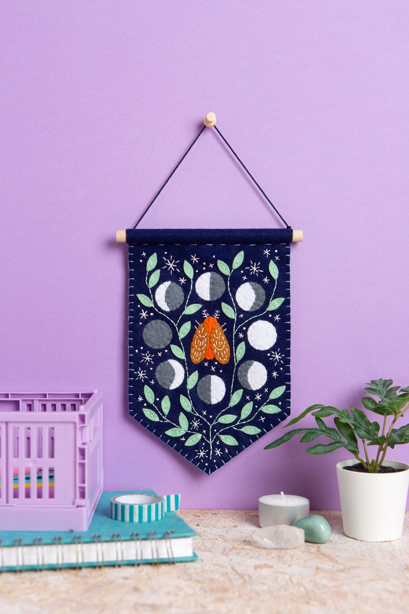 bugsandfishes's tweet photo. Proud freelancer tweet: please admire the CELESTIAL PENNANT felt craft kit I designed for the nice people at Hawthorn Handmade. https://t.co/che6WcRMix