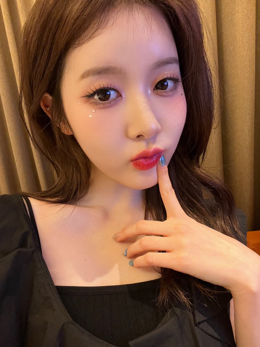 🐩💬
🖤싱니가 싱가포르에서 싱나게🖤

#STAYC #스테이씨 #Sieun #시은