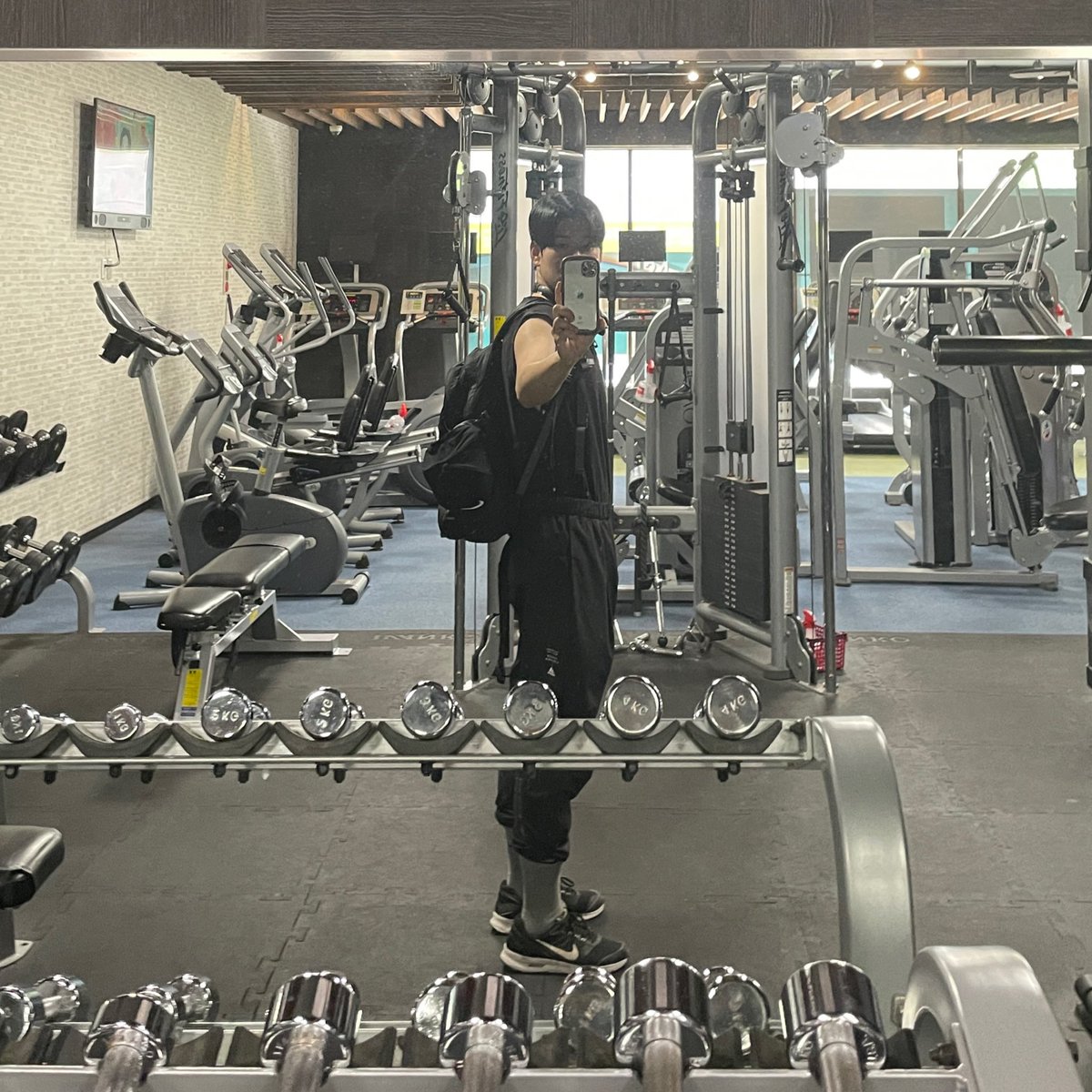yu1102to's tweet photo. ジム4枚たまった https://t.co/CkMOrMwock
