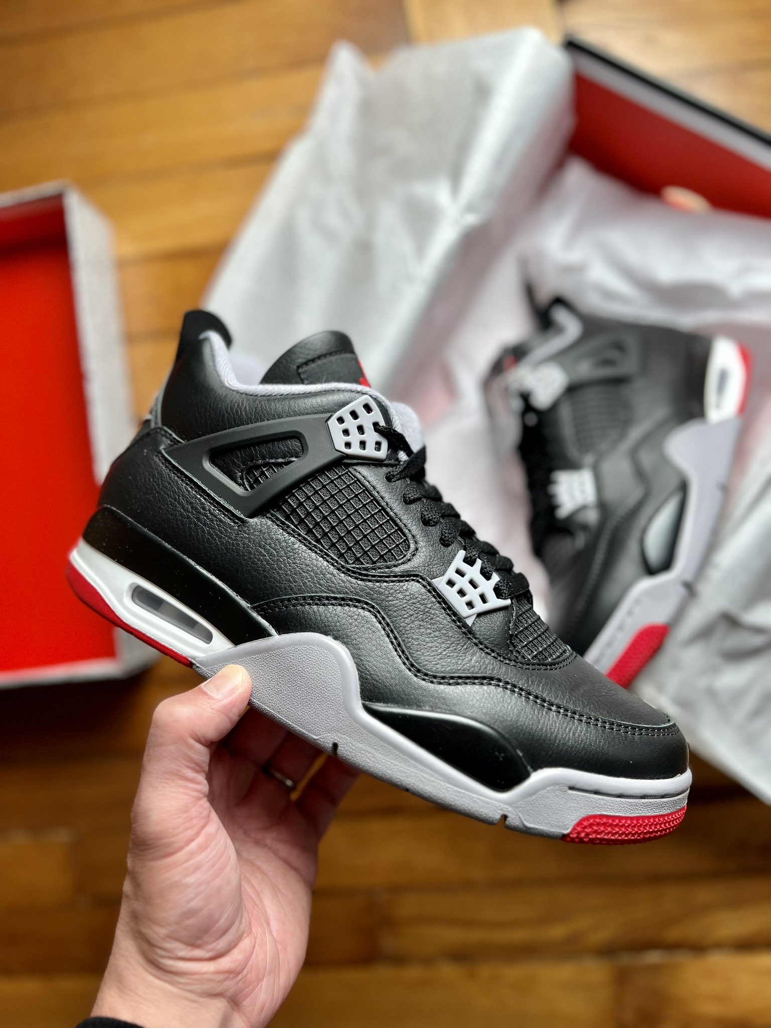 Moresneakers twitter cheap