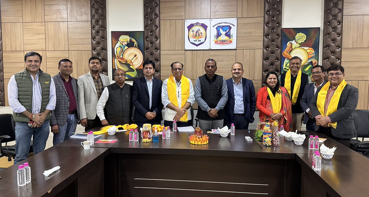 Fantastic meeting at #LUB Bagru Ikai of #Jaipur Prant, discussing preparations for the Udyami Samelan 'नवोत्साह समागम, जयपुर’ The enthusiasm among LUB members for this entrepreneurship event on 18/03/2024 is truly inspiring! #Entrepreneurship #Jaipur #नवोत्साहसमागम @lubindia