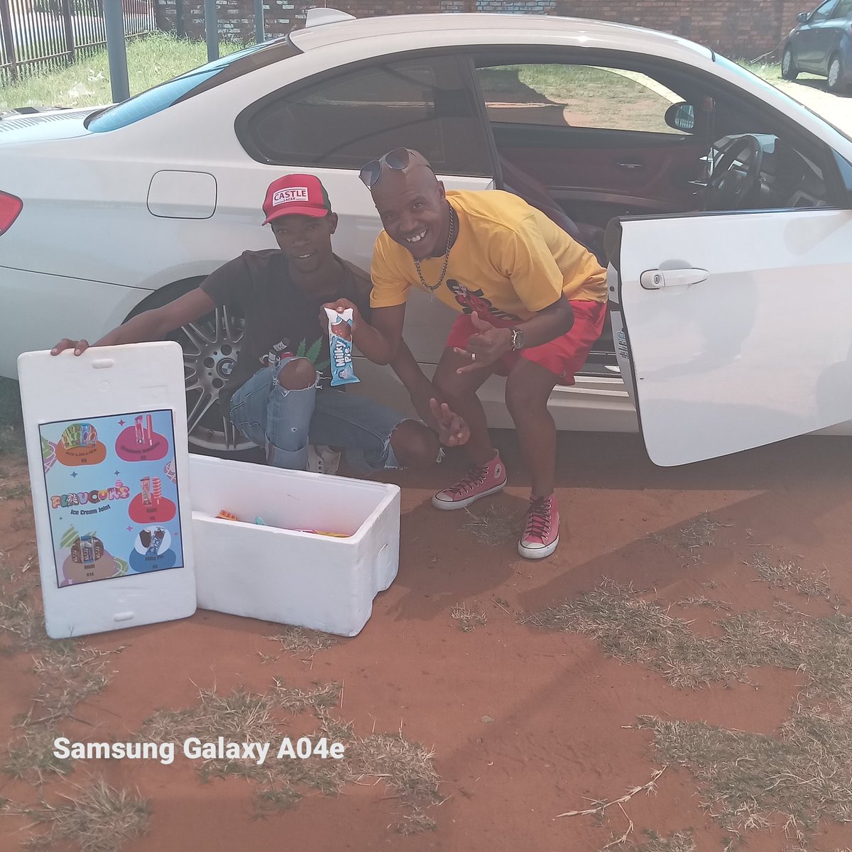 Thandokuclear's tweet photo. My side hustle in Diepkloof..

#Cheeseboy https://t.co/DNmEprmQHj