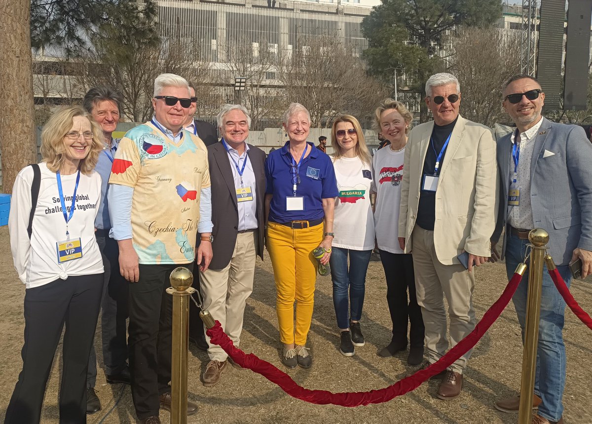 Ina Lepel tweet media