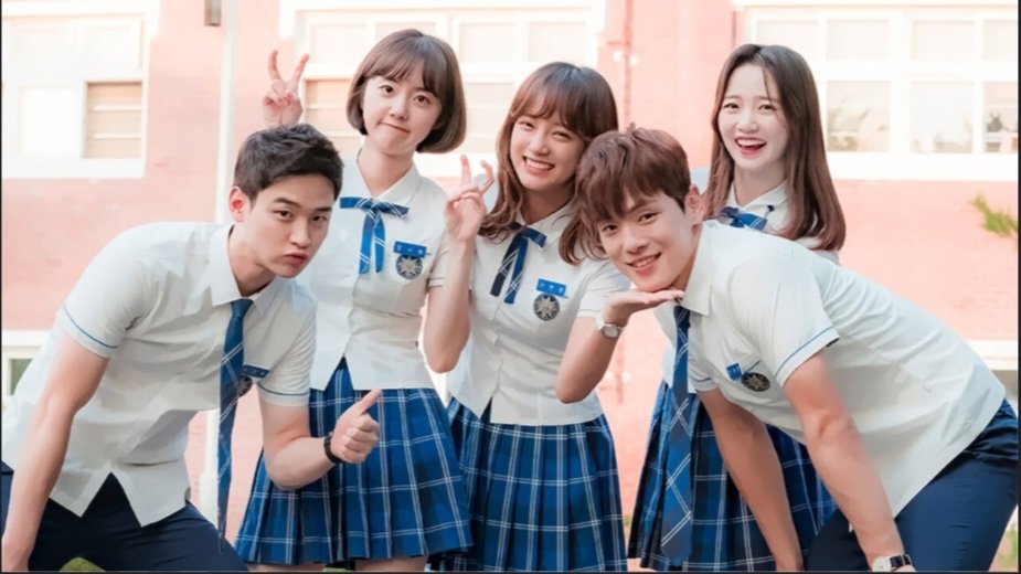 jkvlyn's tweet photo. If you like watching high-school kdramas , HERE IS YOUR SIGN #school2017 !! I brought you a drama that won't ever get old !! This drama has truly emotions you will enjoy watching the 16 episodes without getting bored at all!! This drama is a YOUTHFUL😭🦋 https://t.co/yZJakScKGf