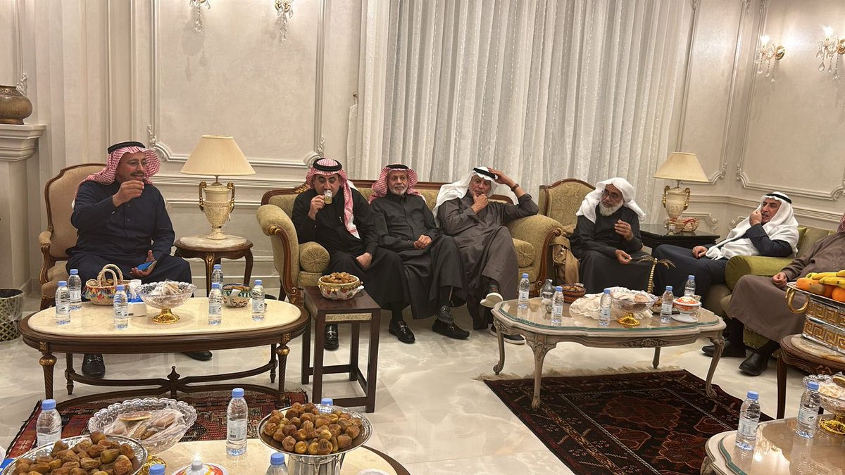 alakeelfund's tweet photo. جانب من اجتماع اسرة العقيل في المنطقة الشرقية (عيون الجواء) https://t.co/Nf9KoBpOBV