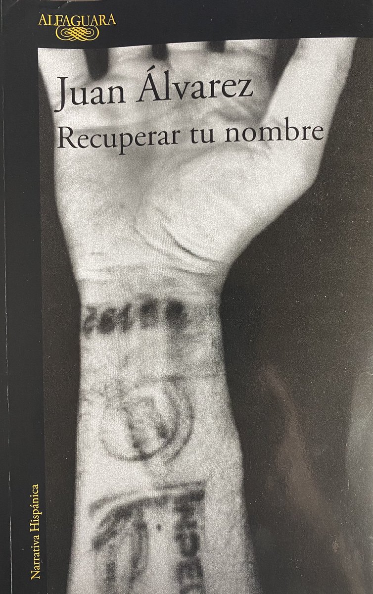 HELIODOPTERO's tweet image. Este libro del joven periodista y gran escritor Juan Álvarez es fundamental. La mejor investigación hasta hoy sobre cómo Nestor Humberto Martínez (impasible monstruo de la inmoralidad) pudrió todavía más lo que ya estaba podrido, la @FiscaliaCol. Es, en esencia, la historia del…