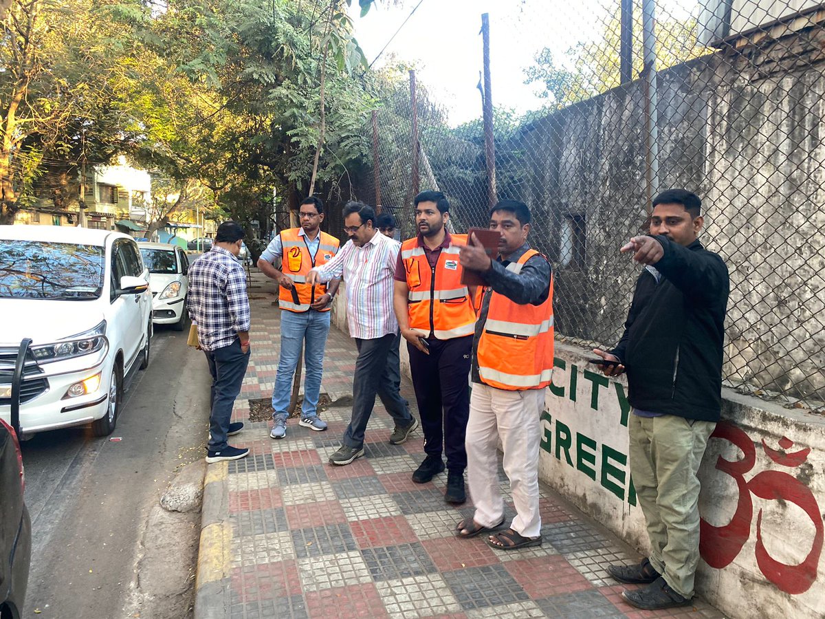 Inspection of water logging points along with engineering team for monsoon preparedness. @TSMAUDOnline @TelanganaCMO @PonnamLoksabha @GHMCOnline @GadwalvijayaTRS