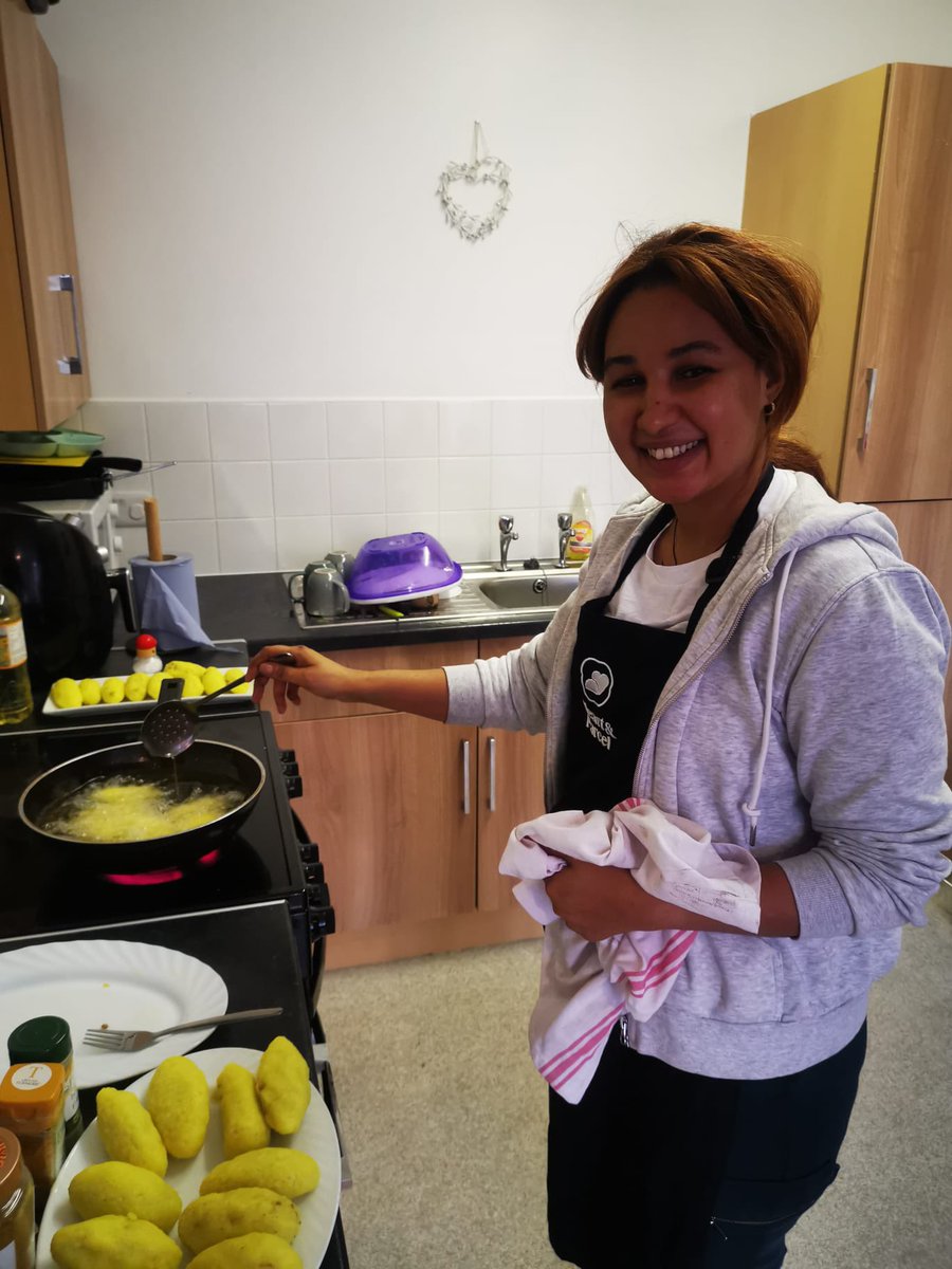 WOMENS AID COOKING & ESOL SESSION 5 - we had a great session this Thursday in Wythenshawe! This session is part of a @tnluk funded project where we are cooking food, building communication skills and making friends in partnership with our friends @MancWomensAid